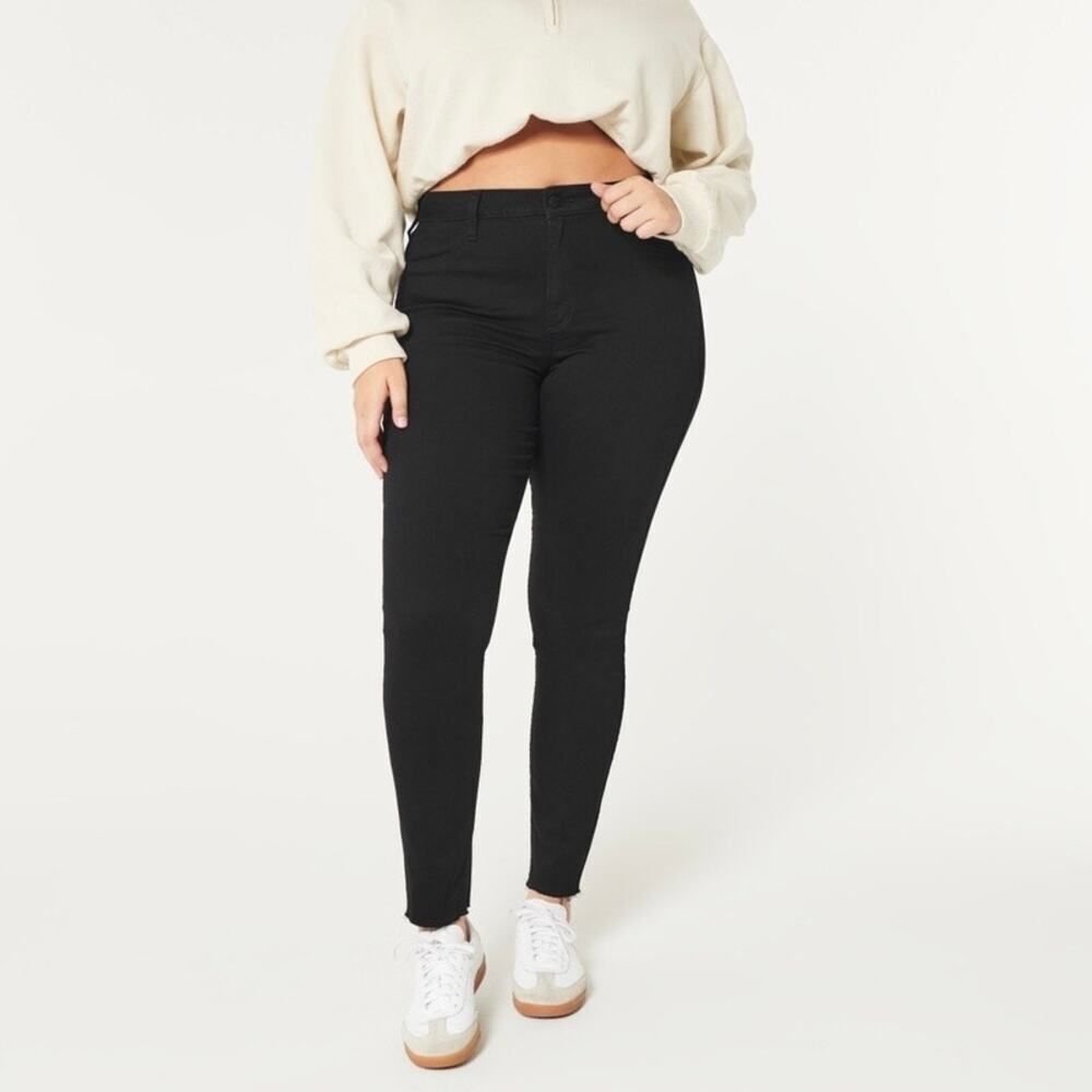 NWT Hollister Black Curvy High-Rise Black Jean Leggings Size 29